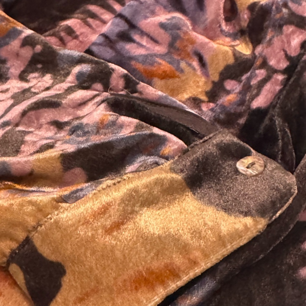 Johnny Was watercolor falls velvet button down NWT - Picture 8 of 9
